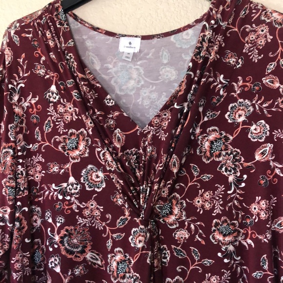 Dress Barn Floral top - Picture 2 of 8